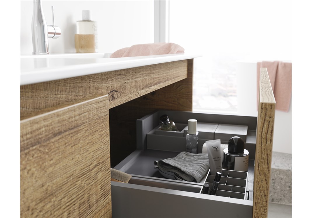  Handles & Accessories